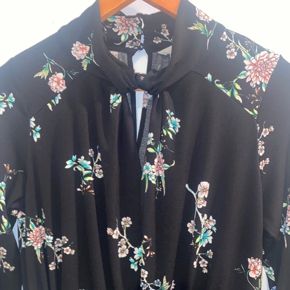 🌸 H&M Black Floral Midi Dress | Tie Neck | 3/4 Sleeves | Sz S 🌸 - Picture 4 of 11